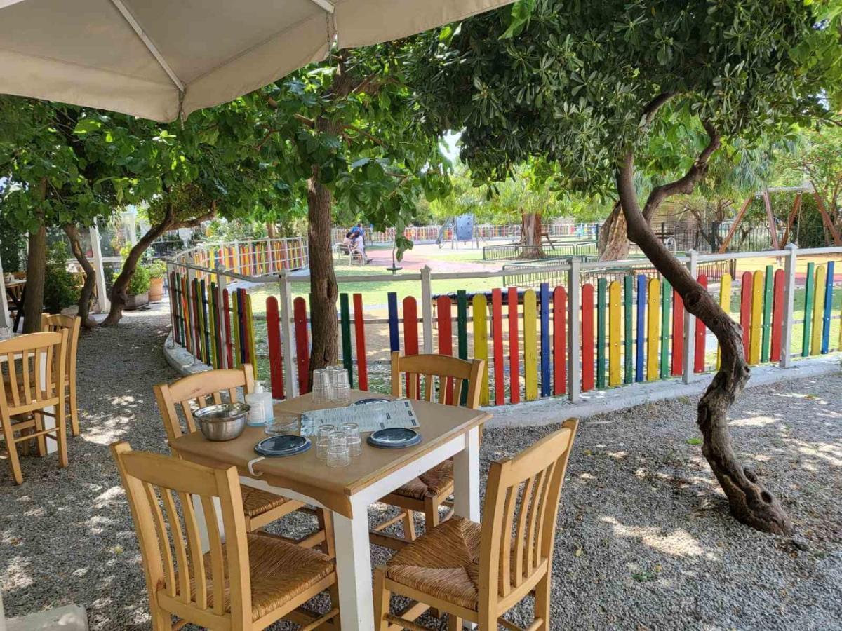 Central Park Apartment Volos Ngoại thất bức ảnh